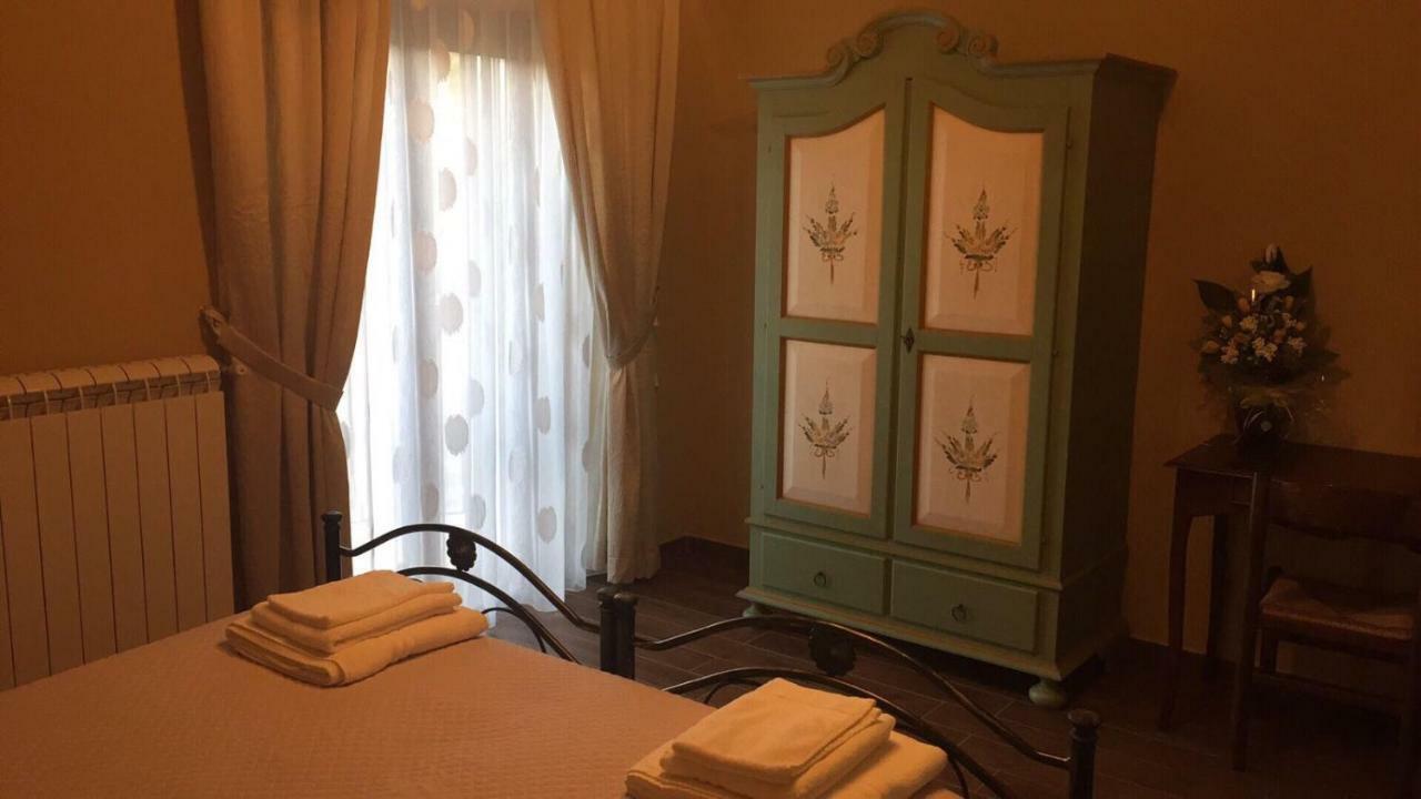 Tenuta Jumara Hotel San Lorenzo Maggiore ภายนอก รูปภาพ